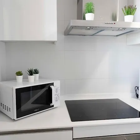 Modern Apartment, Pool & Air Con, San Juan Playa