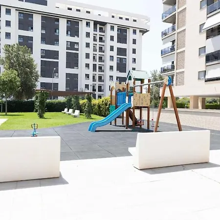 Modern Apartment, Pool & Air Con, San Juan Playa Apartment