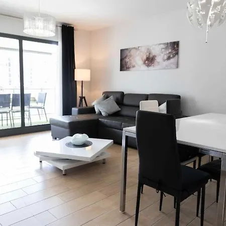 Modern Apartment, Pool & Air Con, San Juan Playa Apartment Alicante