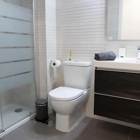 Modern Apartment, Pool & Air Con, San Juan Playa Alicante