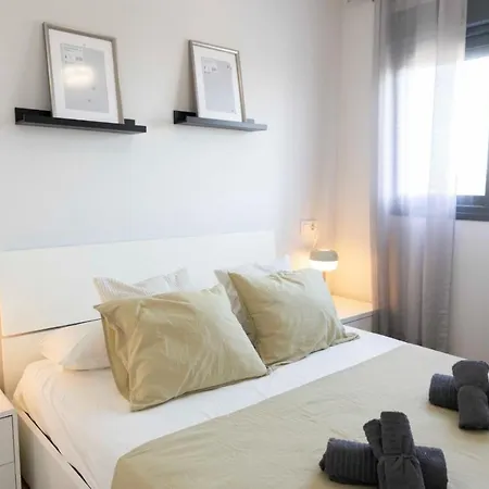 Modern Apartment, Pool & Air Con, San Juan Playa
